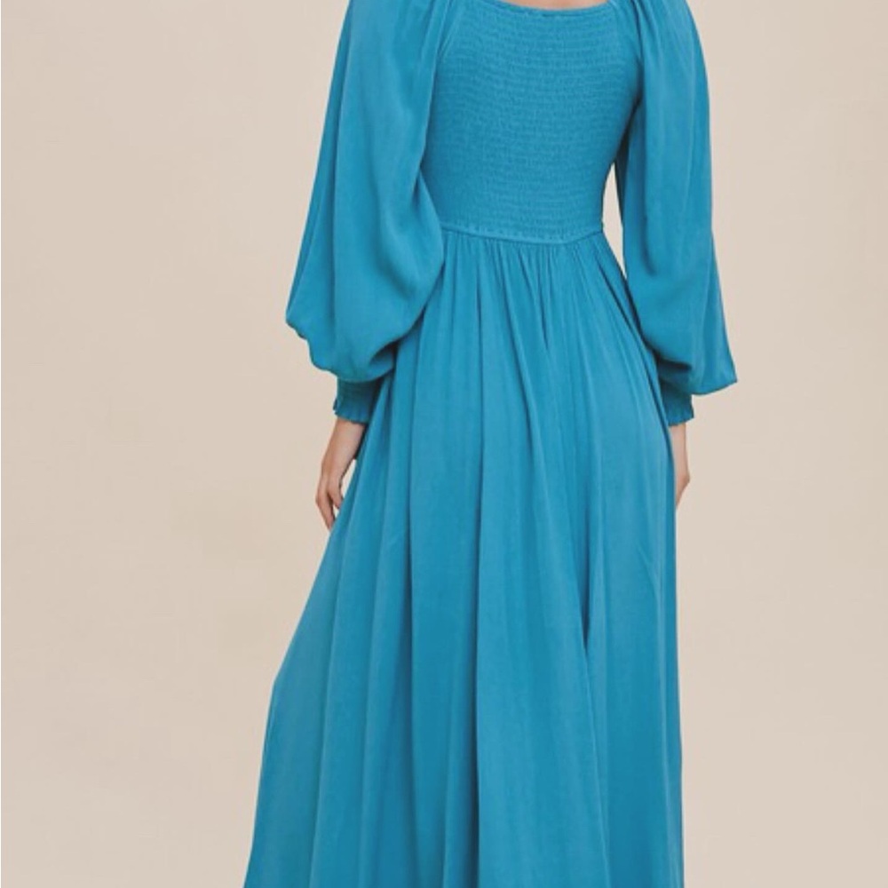 NWT in loom brand Dress long sleeve S M L smocked back sweetheart‎ beautiful